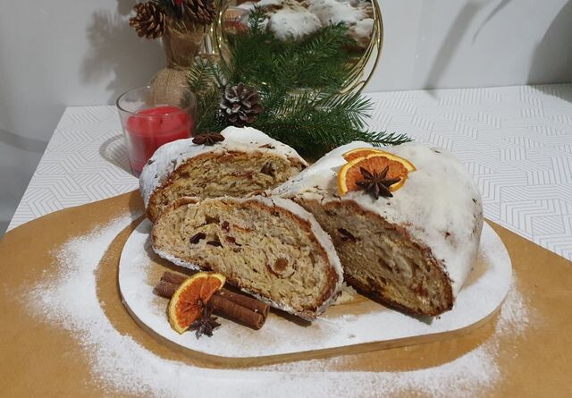 Рождественский штоллен: Секрет немецкого деда, который делает его влажным и ароматным. Не сухарь, а объятие!