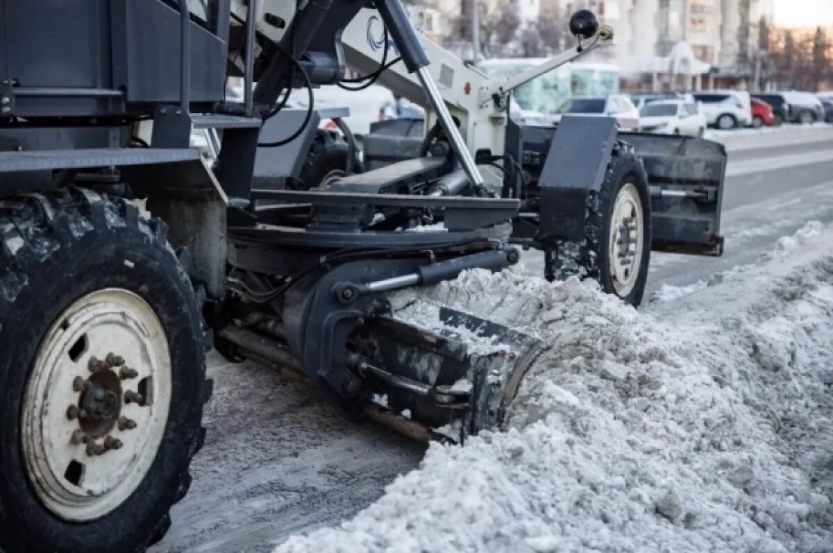    Из Екатеринбурга за выходные вывезли 19 тысяч тонн снега