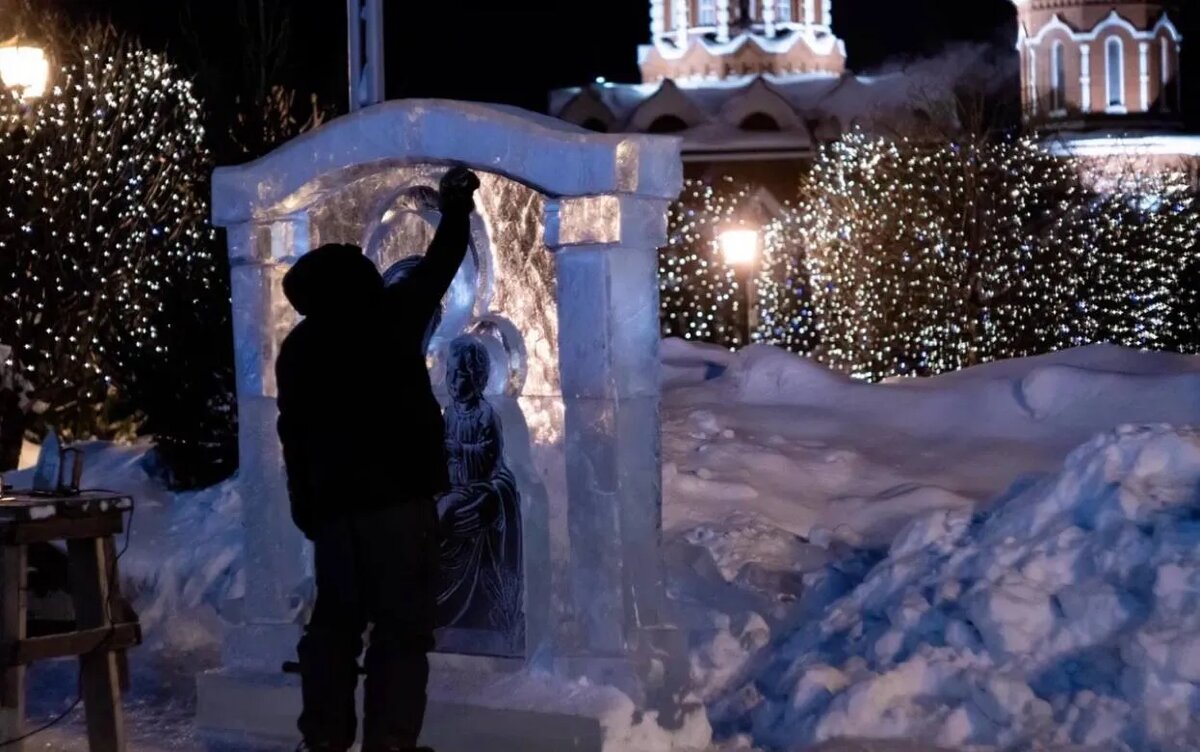   Вандализм в переходах, грязь в ГАИ, пирожки с пола и стихийный мемориал: что обсуждают ижевчане в соцсетях 19 января
