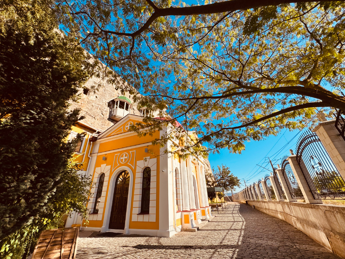 Инкерманский Свято-Климентовский пещерный монастырь, Крым 