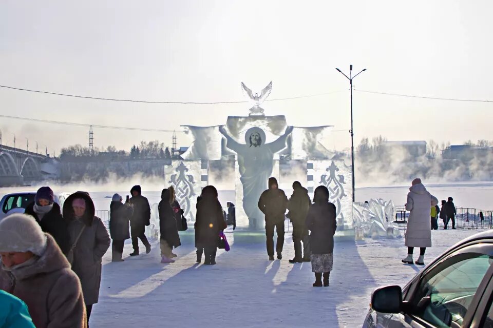    Крещенские купания в Бийске. Источник: Сергей Кулыгин