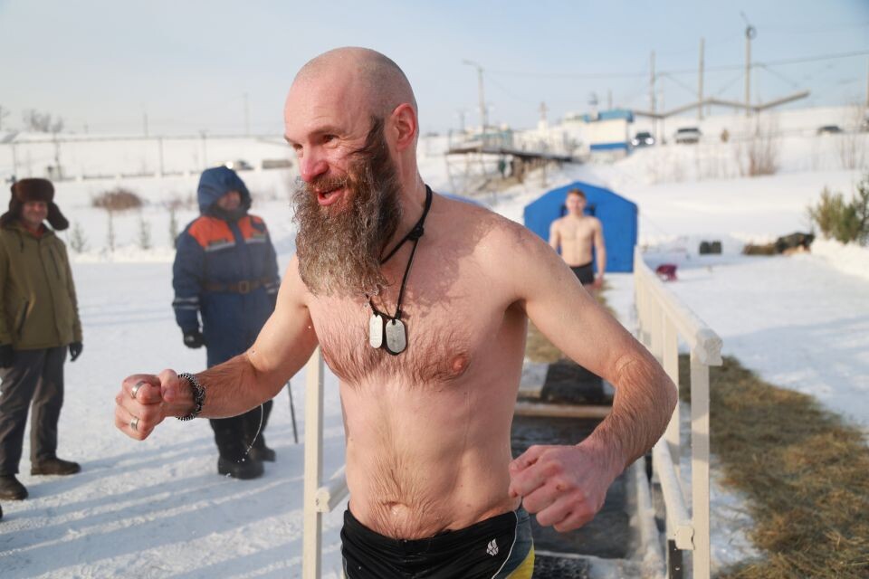    Крещенские купания в Барнауле. Источник: Олег Укладов