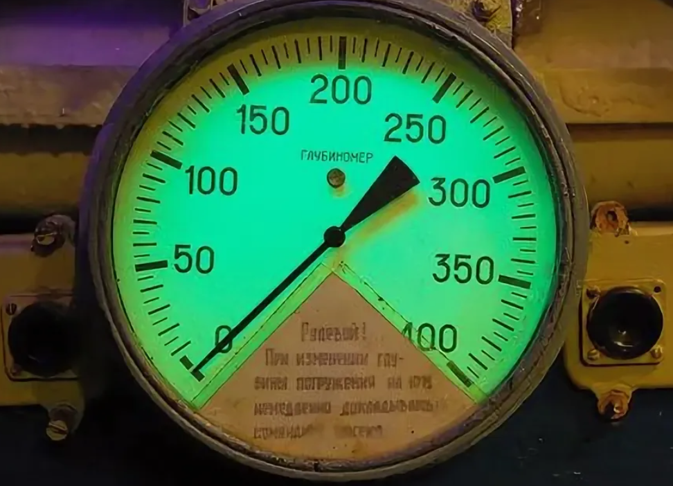 Глубиномер подводной лодки.  Фото: ru.pinterest.com