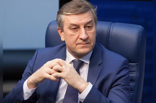    Как сообщил сам Фаррахов, предложение возглавить университет поступило ему от главы Татарстана Рустама Минниханова. Фото: farrahov.org