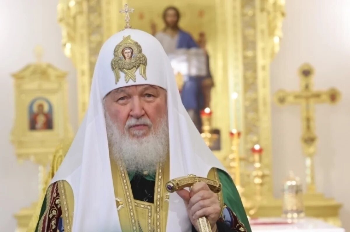    Патриарх Кирилл совершил чин освящения воды в Богоявленском соборе