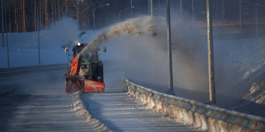 Региональные автодороги в Татарстане от снега очищают 305 единиц спецтехники