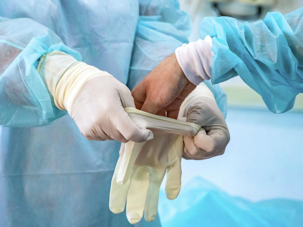    Медицинские сотрудники в операционной | © РИА Новости / Дмитрий Макеев