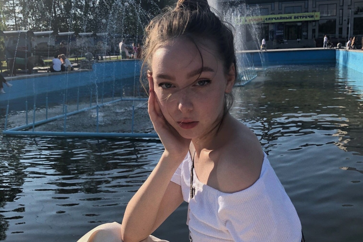 Девушка призналась, что у нее рецидив, только перед НГ. Фото: соцсети