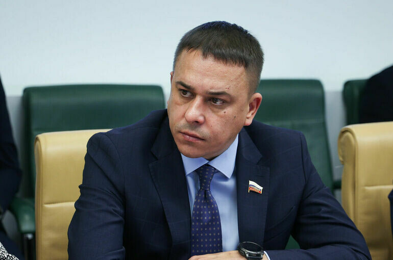 Сенатор: Китайский и арабский станут самыми востребованными языками в ближайшее десятилетие