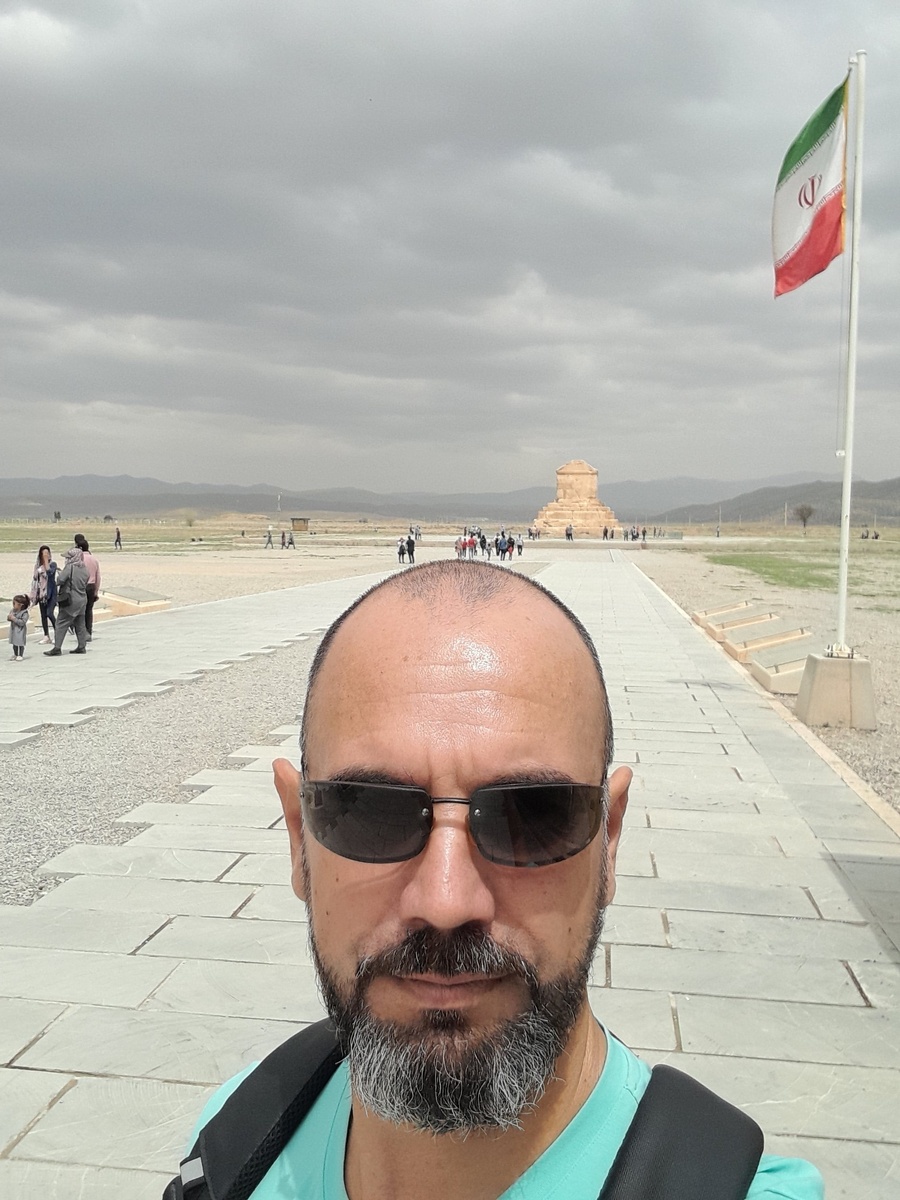 У входа в музей под открытым небом