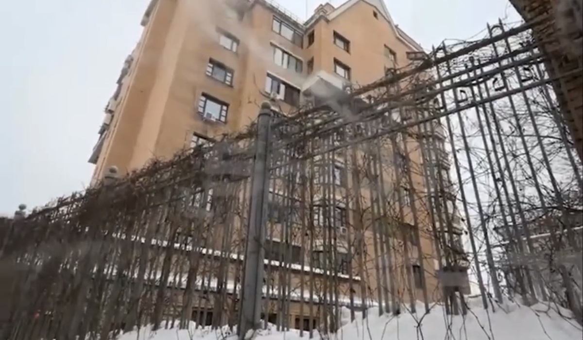    Долину принудительно выселяют из квартиры в Хамовниках