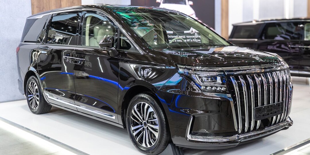 В России изменилась цена отечественного семиместного минивэна российского производства. Сколько стоит Sollers SP7 теперь