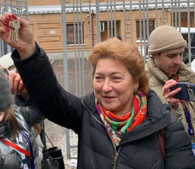 🔑 Квартира Ларисы Долиной: ключи перешли к Полине Лурье