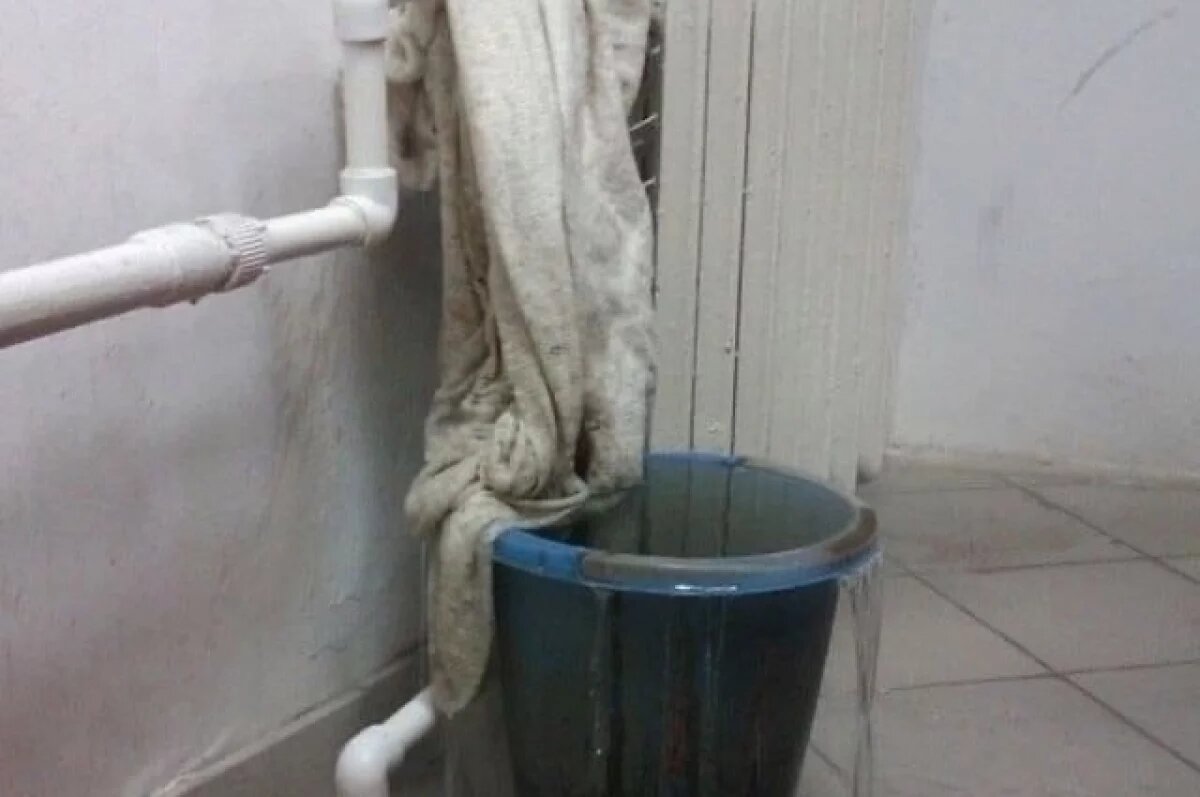    В Новосибирске объяснили причину коммунальной аварии в Октябрьском районе