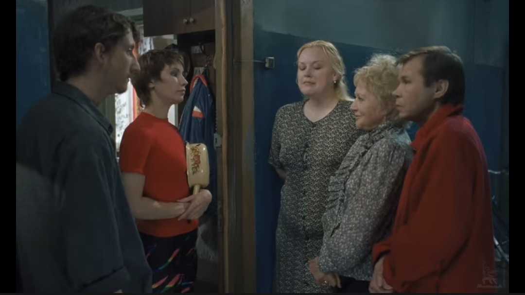 "Яды, или Всемирная история отравлений"(2001г, реж.К. Шахназаров, сц.А. Бородянский)