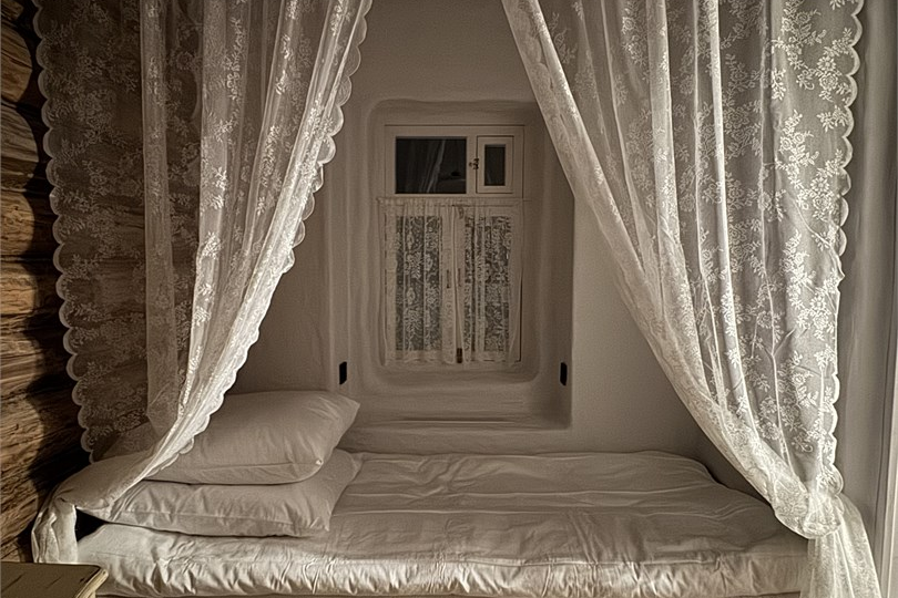 Старинная изба в Суздале, заглянем внутрь!