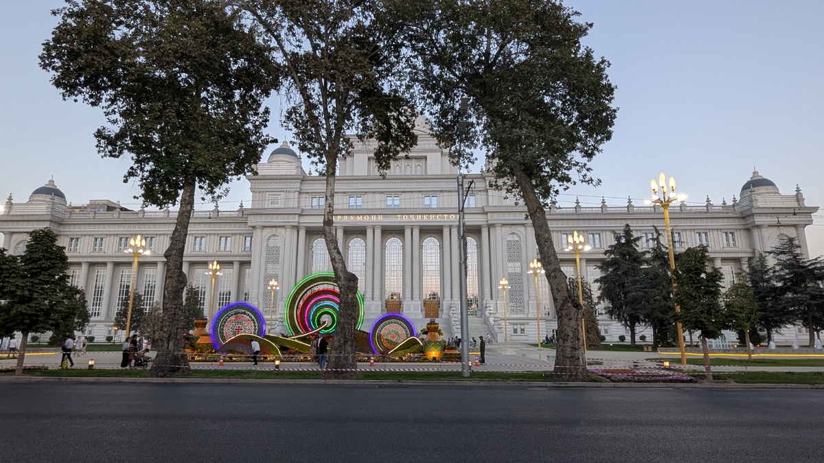 Здание Парламента