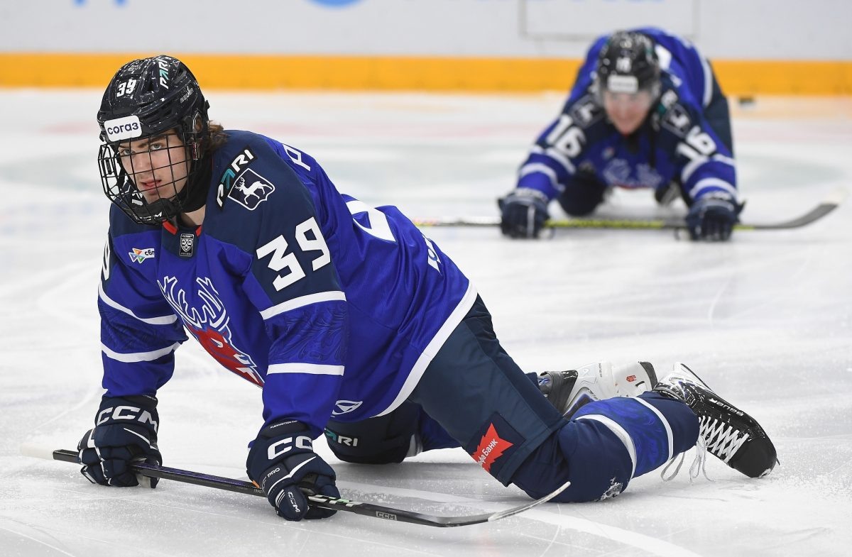    О 17-летнем Глебе Пугачёве сейчас говорит вся хоккейная Россия