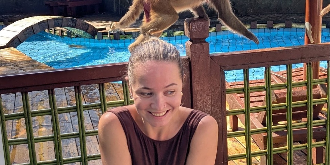 Чистые пляжи, низкие цены и толпы танцующих пенсионеров: ради чего стоит съездить на Хайнань