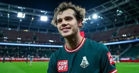 Артем Карпукас 