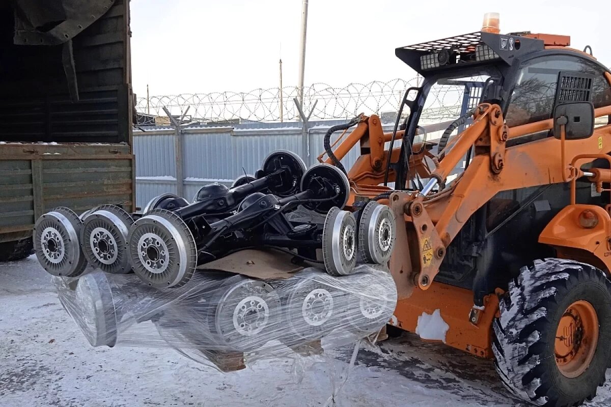    Комплекты для сборки транспортеров-вездеходов передали волгоградцы на СВО