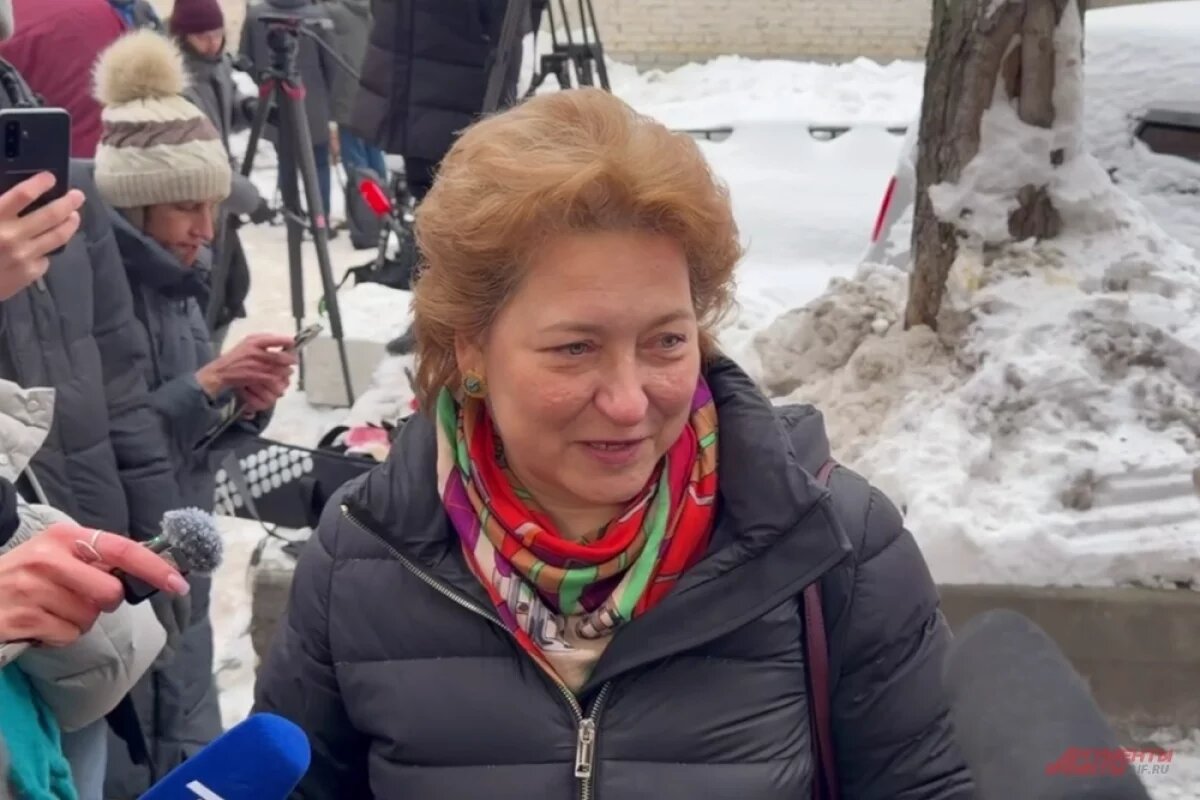    Юрист Хаминский сказал, когда Лурье сможет поменять замки в квартире