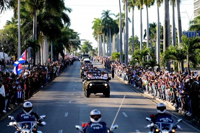 Встречают героев.... 