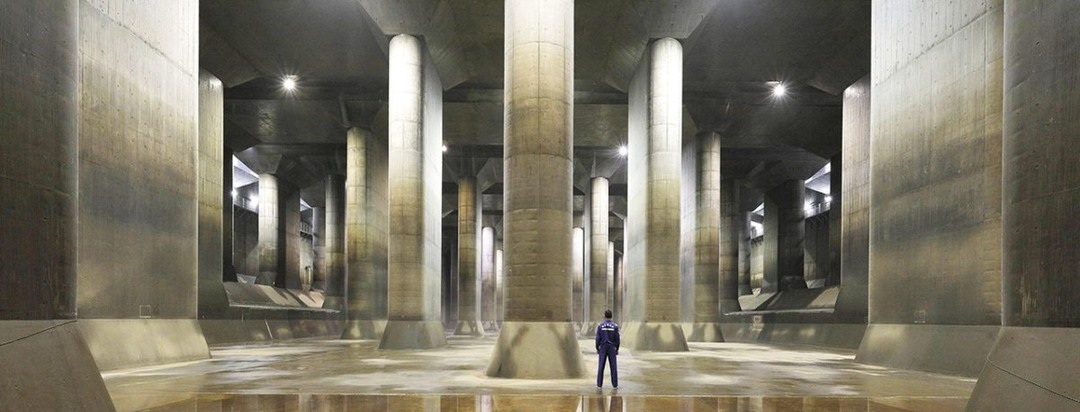 Токийский противопаводковый коллектор, похожий на настоящий храм