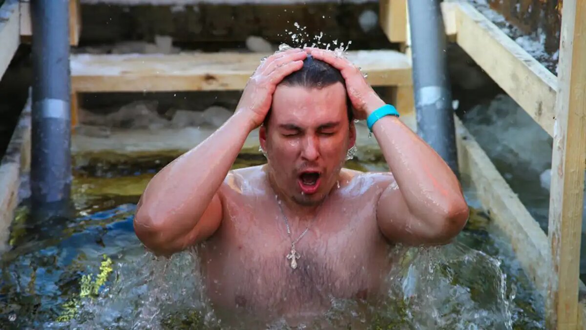    Крещенские купания. © АГН «Москва»