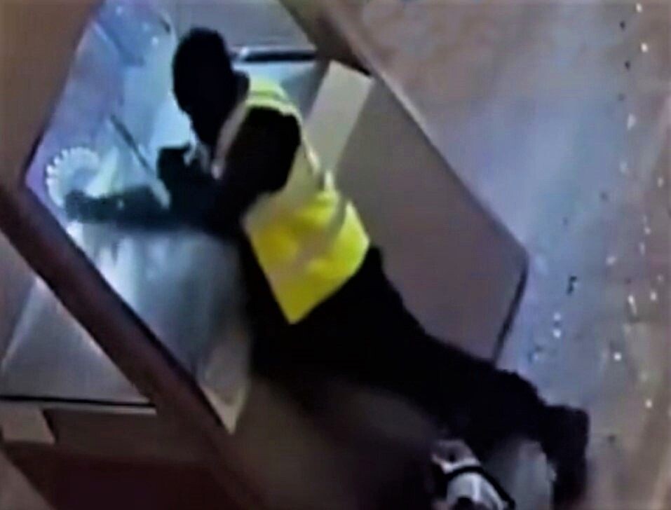     / Источник: Кадр из видео