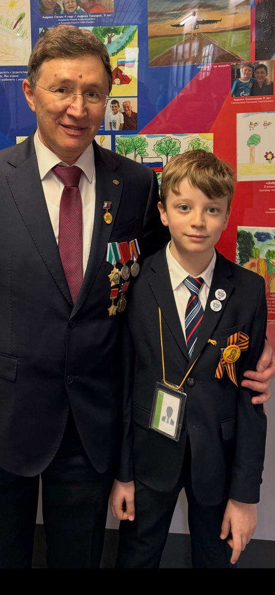 Г.А. Сапожников с внуком