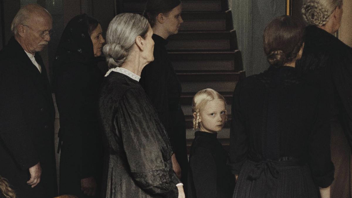 Кадр из фильма "Звук падения"