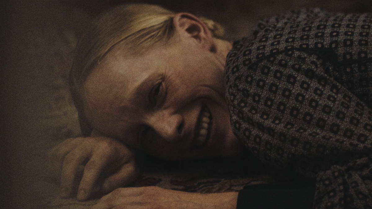 Кадр из фильма "Звук падения"