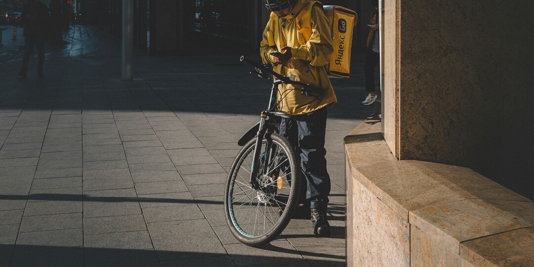 Названы три самые дефицитные профессии на рынке труда в 2026