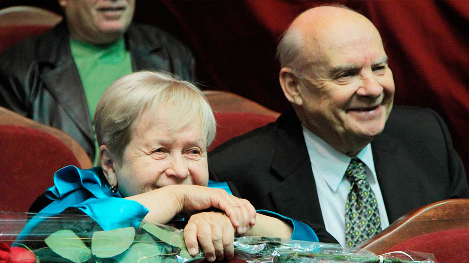 Александра Пахмутова и Николай Добронравов