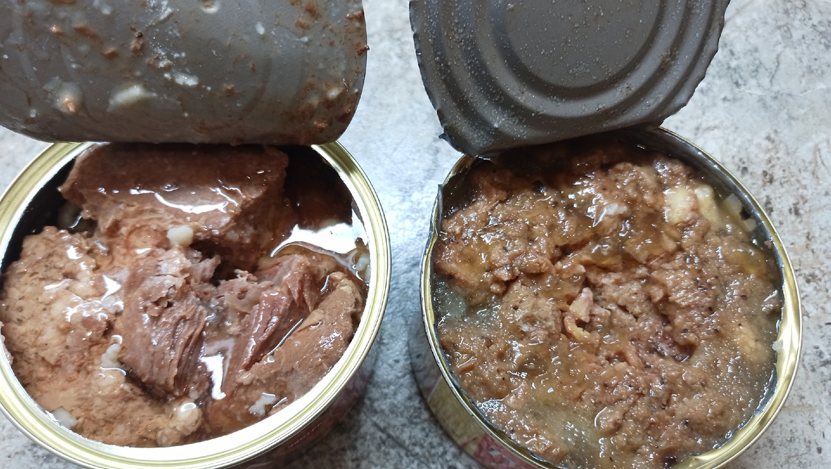 Тушёная говядина по ГОСТу (справа) и оно (слева). 