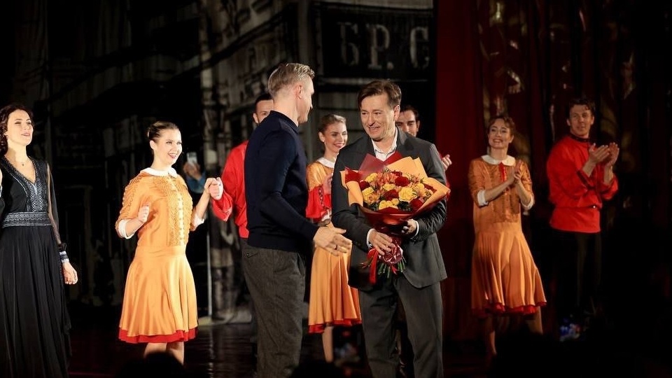 Василий Анохин и Сергей Безруков обсудили возможность провести в Смоленской области детский фестиваль