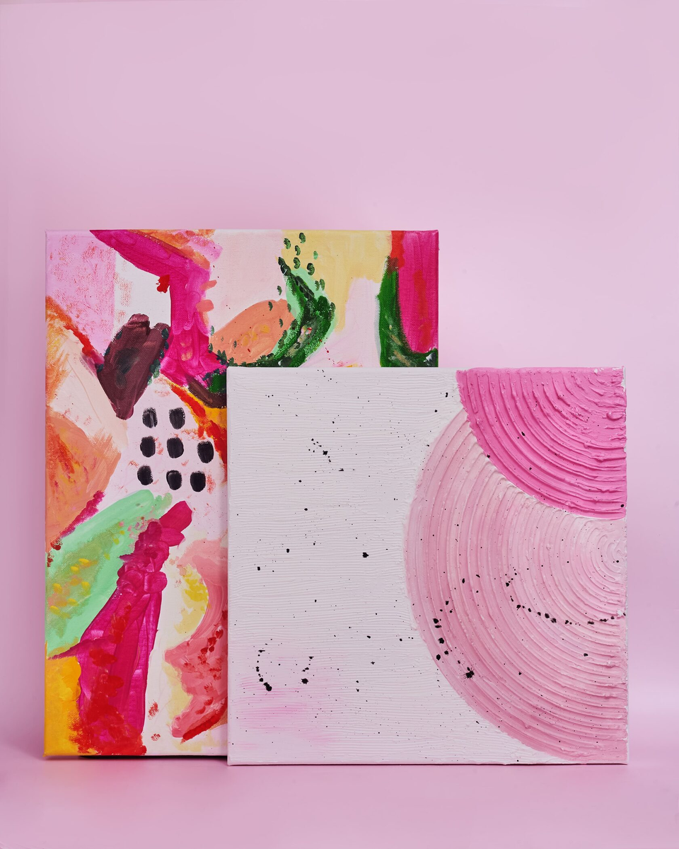 Картина текстурной пастой, созданная на мастер-классе в MAKEUP KITCHEN