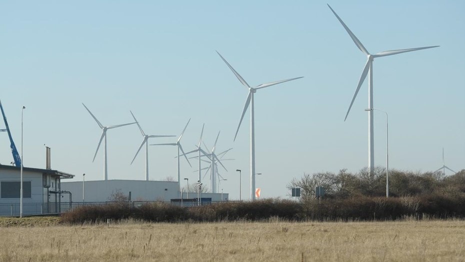    Ветроэлектростанция. Автор фото: Вдовин Сергей