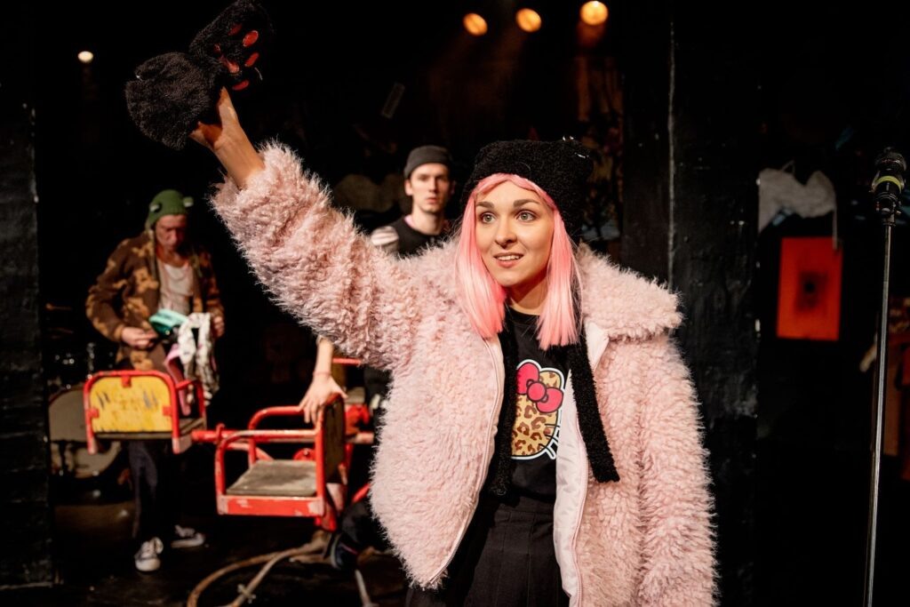    Источник фото: соцсети театра. Фотограф Алексей Иванов Источник фото: Театр To Go