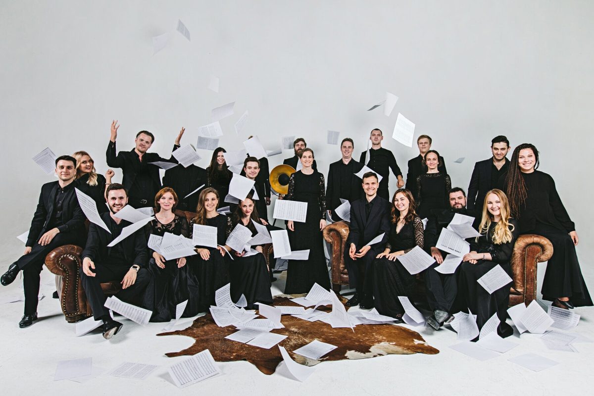    Коллектив представит новую программу, объединяющую вершины хоровой музыки эпохи Ренессанса и нижегородскую премьеру опуса современного автора Алексея Сысоева