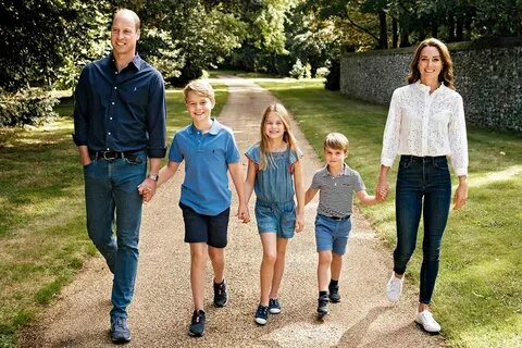 https://people.com/royals/kate-middleton-prince-william-christmas-card-everything-you-missed/