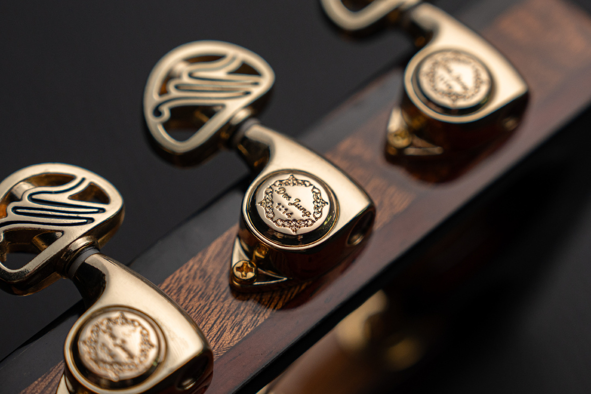 Акустическая гитара MeridaExtrema Sadhu