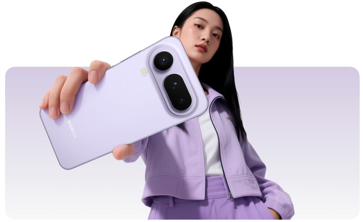 Доступен и бтрюзовый цвет