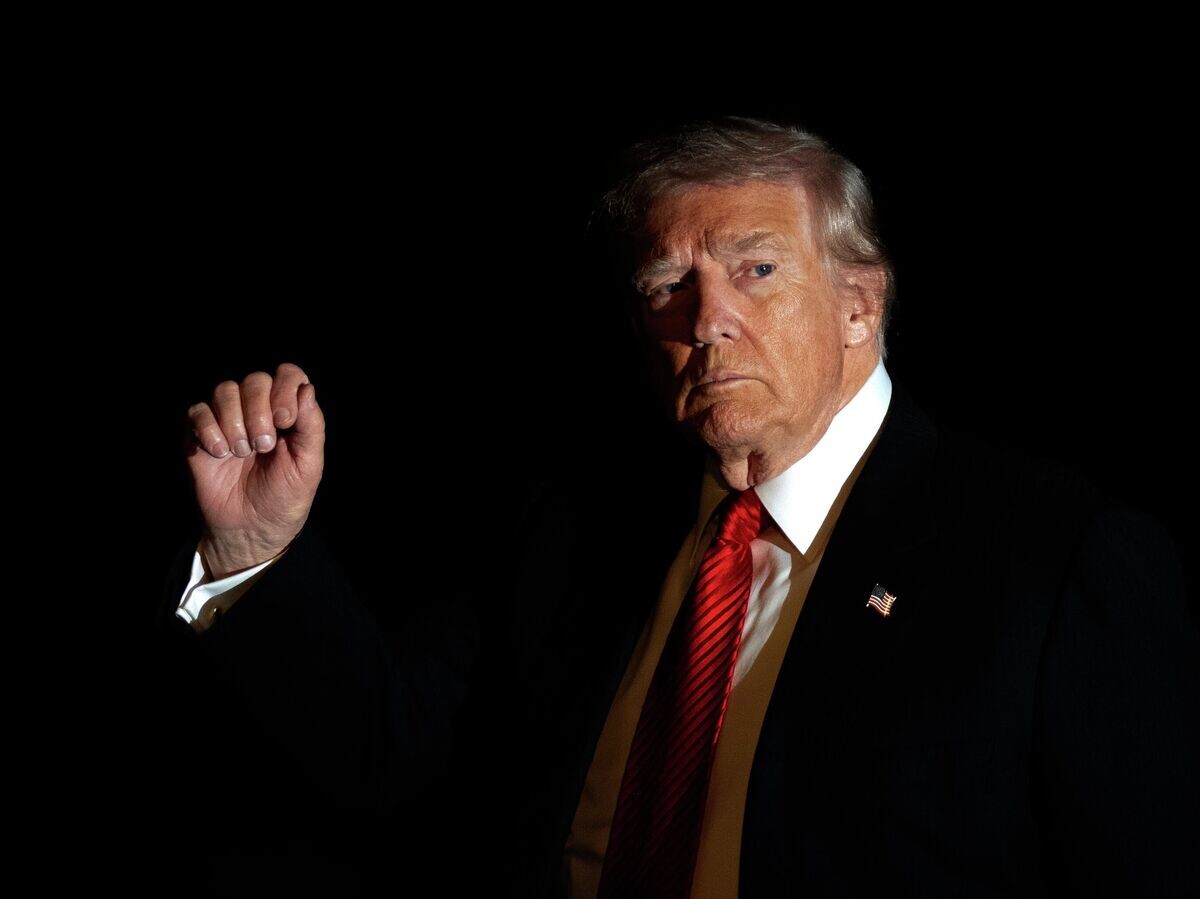    Президент США Дональд Трамп© AP Photo / Mark Schiefelbein