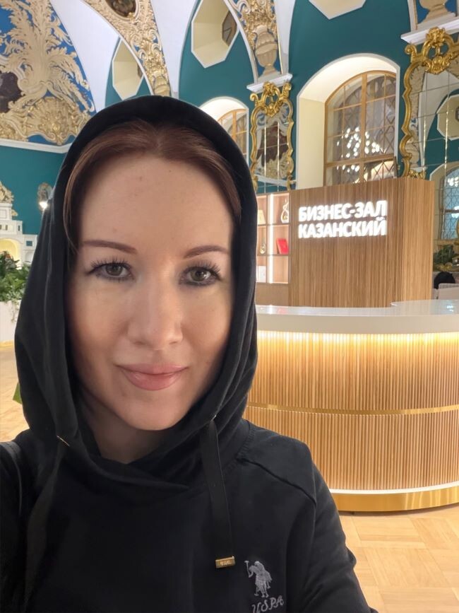 Уставшая, но довольная) Автор в бизнес-зале РЖД. 