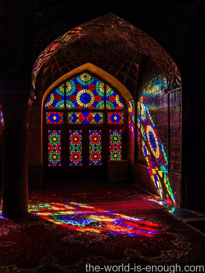 Розовая мечеть в Иране, взято из интернета