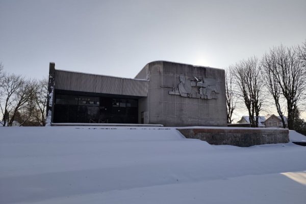 Подрядчик: бывший кинотеатр Славска не подлежит восстановлению