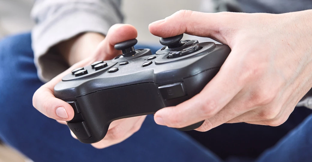 12-летний мальчик решил бросить школу, чтобы стать профессиональным киберспортсменом