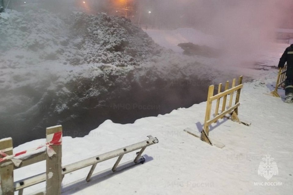    Под отключение попали 27 многоквартирных и 16 частных домов. Фото: ГУ МЧС Свердловской области